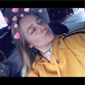 Meet your Posher, Jade